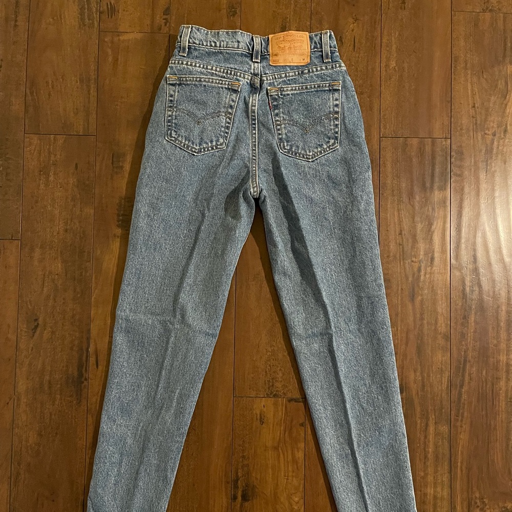 Levi size6